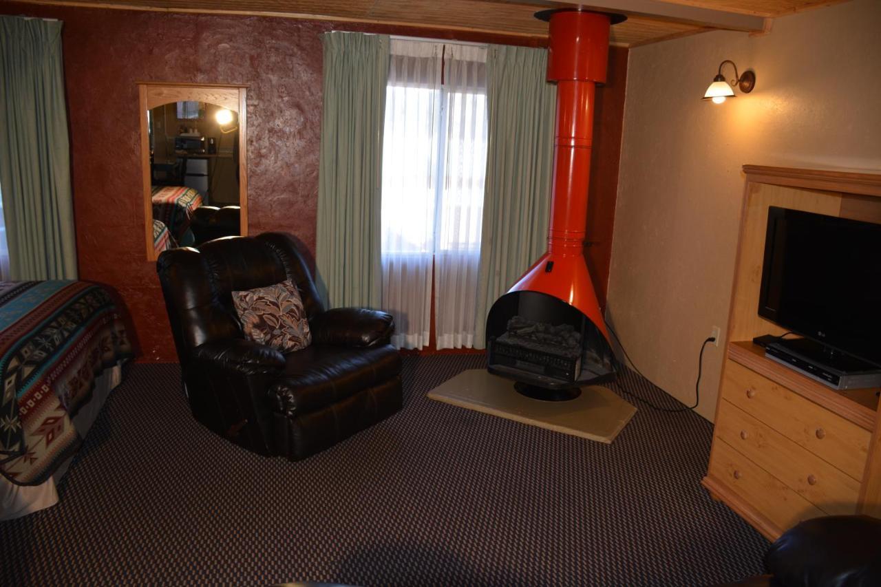 Sitzmark Chalet Inn Руидозо Экстерьер фото