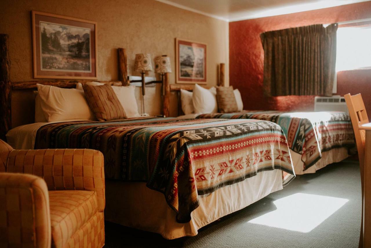 Sitzmark Chalet Inn Руидозо Экстерьер фото