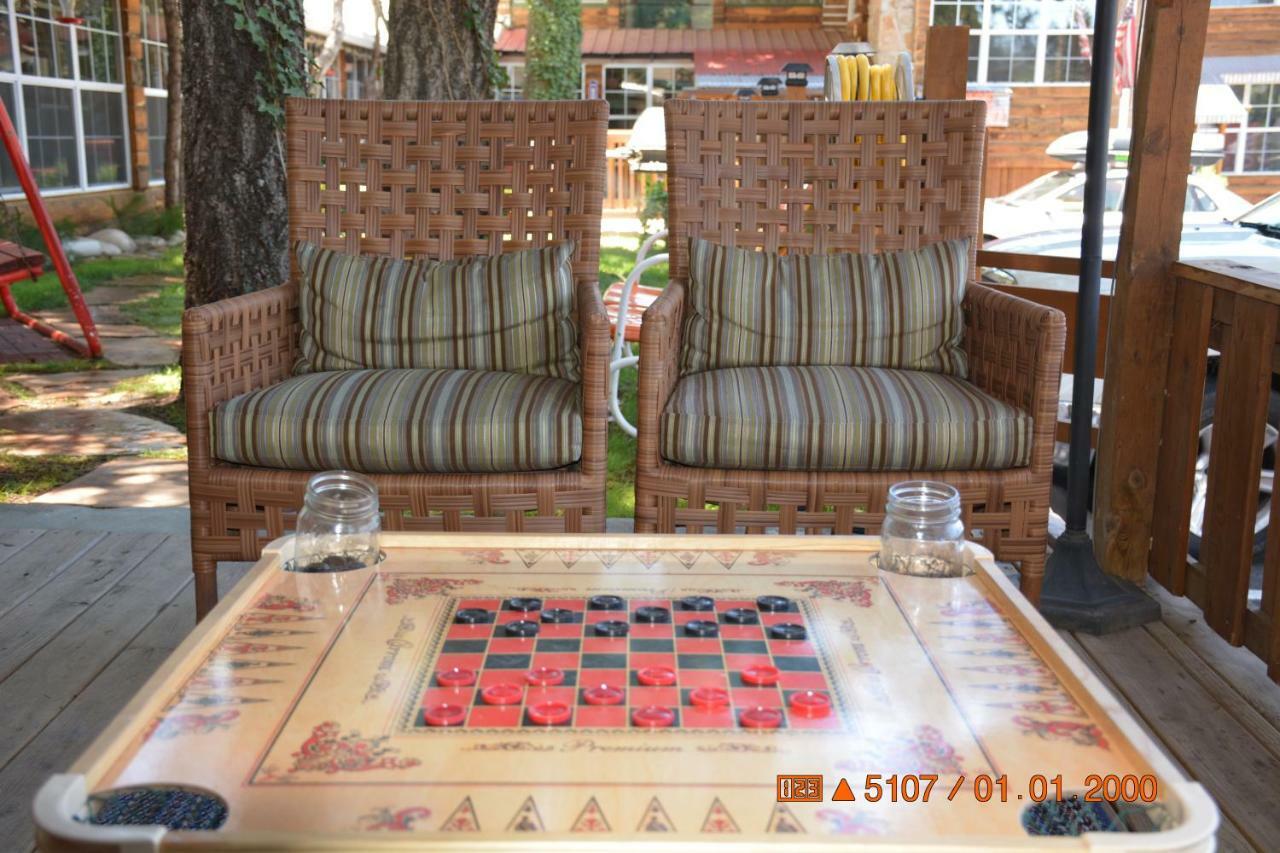 Sitzmark Chalet Inn Руидозо Экстерьер фото